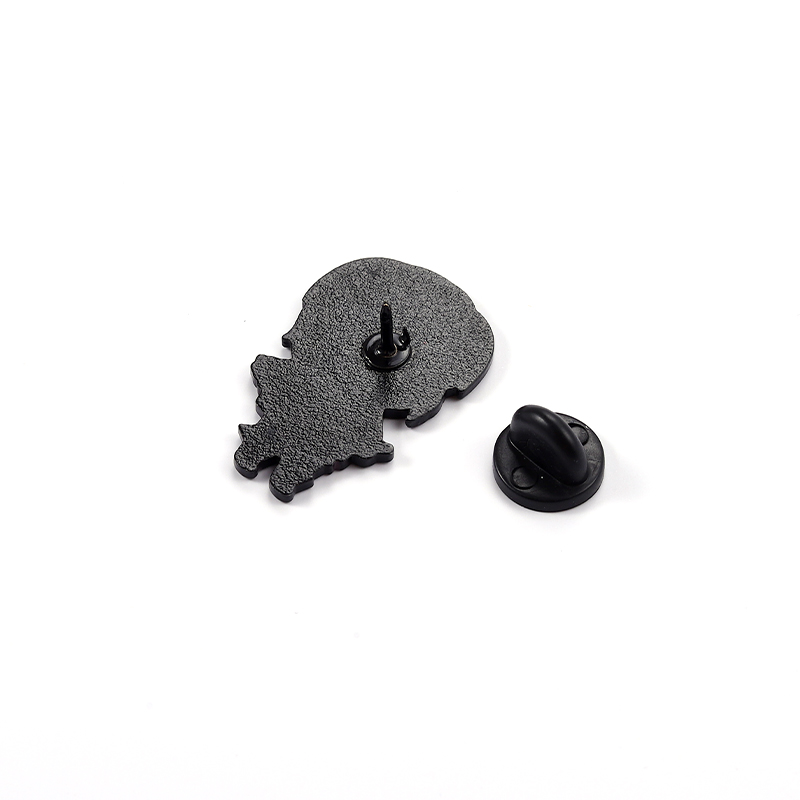 Angriff auf Titan Chibi Emaill – Levi Jewelry & Watches Inc Bewertung und Preis