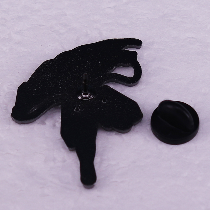 Blut Anime Angriff auf Titan E – Levi Jewelry & Watches Inc Bewertung und Preis